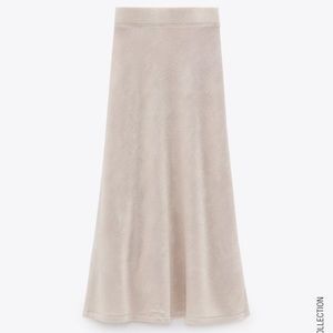 Zara flowy cream ribbed midi skirt